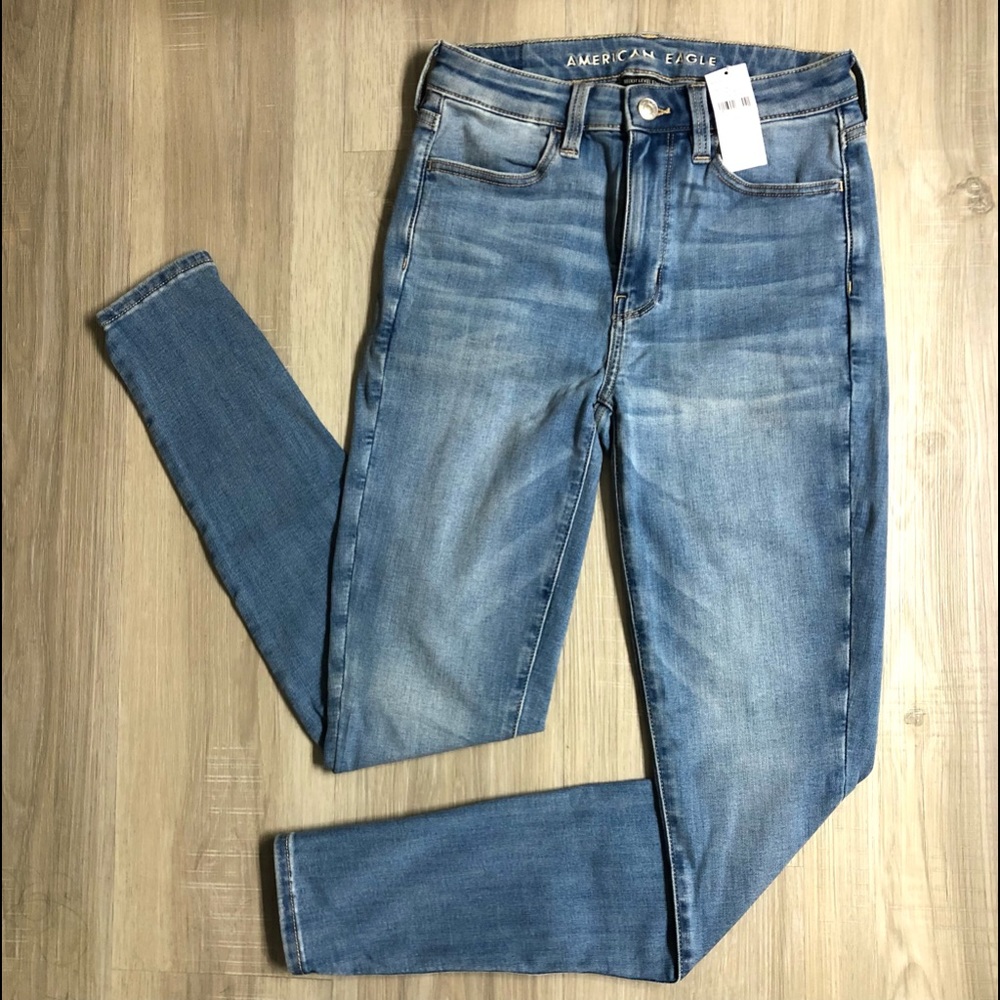 American Eagle Next Level Super High Waisted Jegging